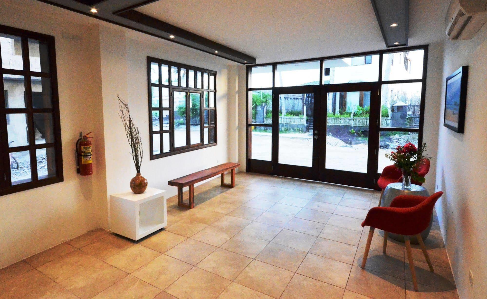 Hotel Volcano Puerto Villamil Extérieur photo