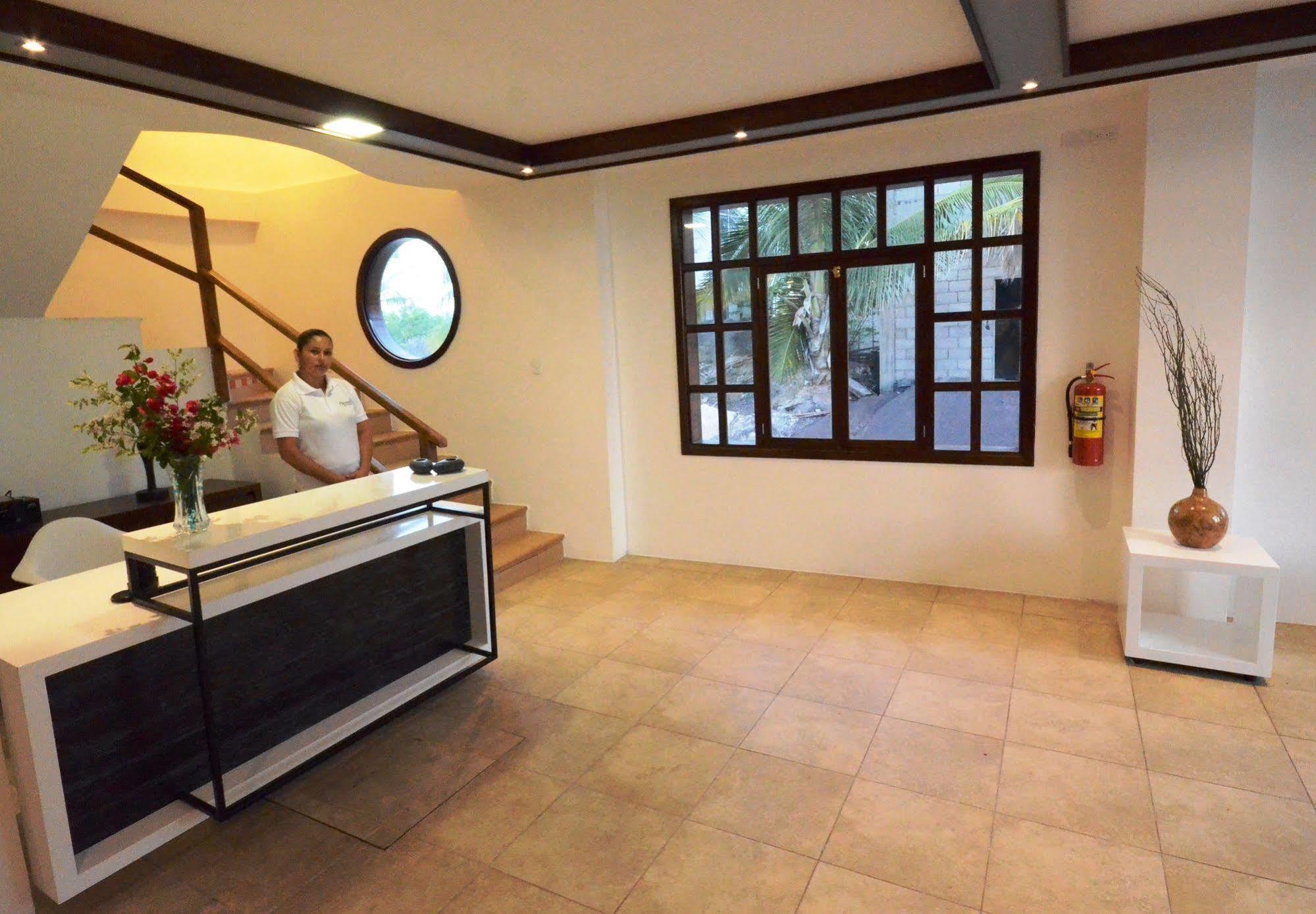 Hotel Volcano Puerto Villamil Extérieur photo